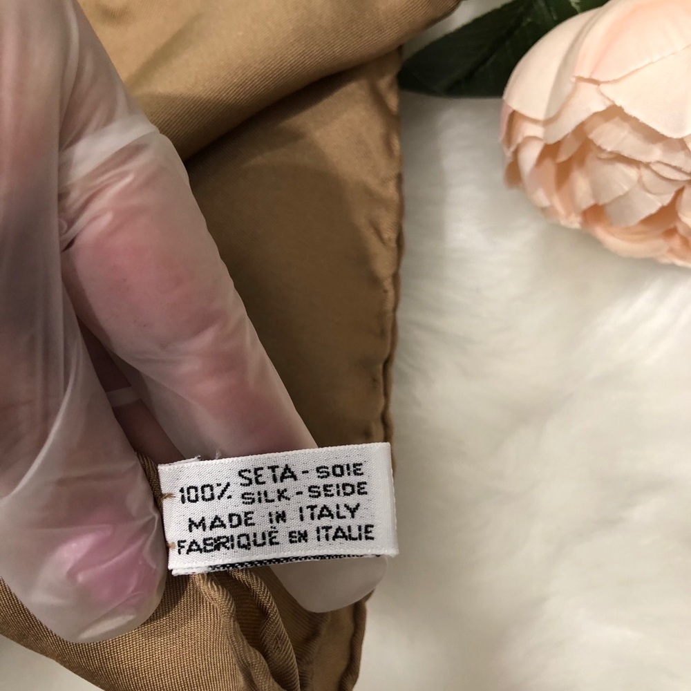 AUTH CÈLINE SCARF - Picture 9 of 9